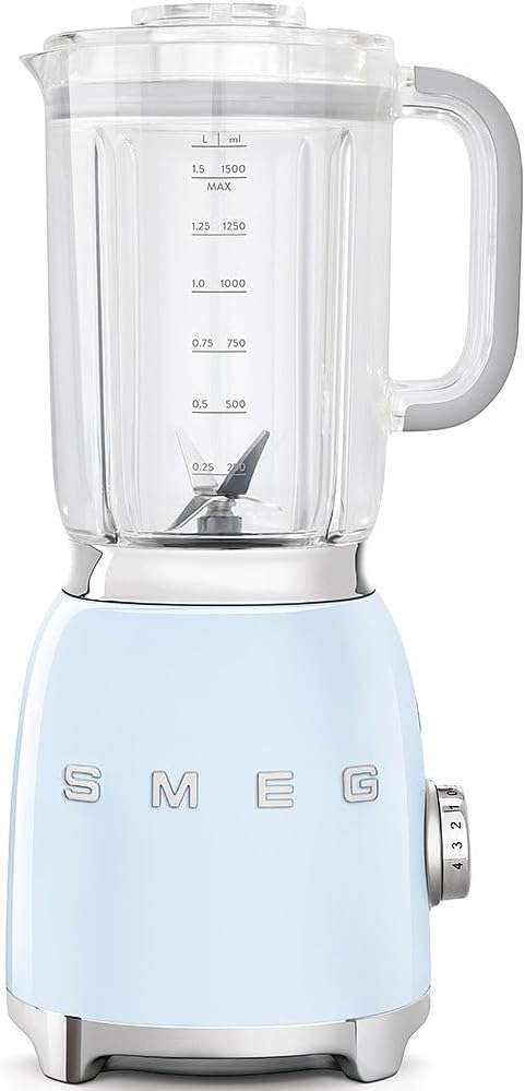 Smeg BLF01PBEU frullatore da tavolo 800 W - Caraffa 1,5 L e quattro velocità - Smoothie Pulse tritaghiaccio e base antiscivolo - Azzurro chiaro 36 x 28 x 25 cm